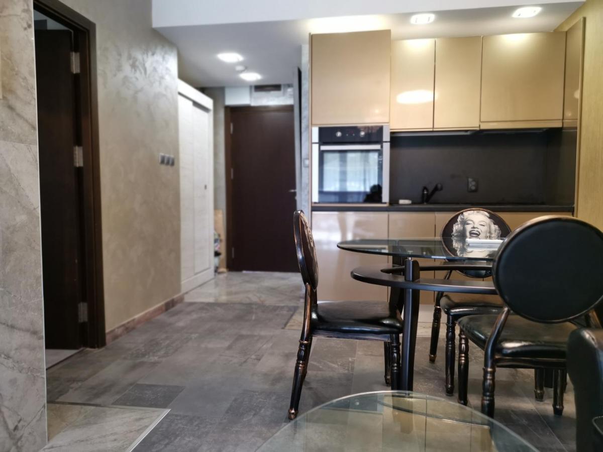 Apartamento Мирков Дар Bansko Exterior foto